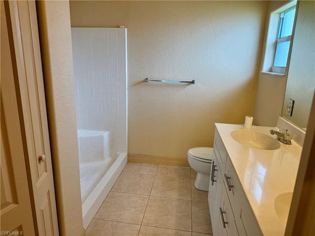 1300 NW 10th ST, Cape Coral, FL 33993