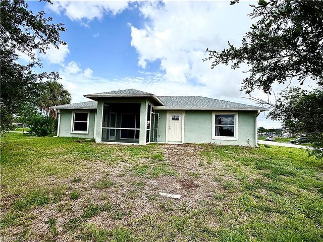 1300 NW 10th ST, Cape Coral, FL 33993