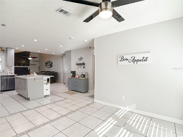 3729 SAND PEBBLE DRIVE, Valrico, FL 33596