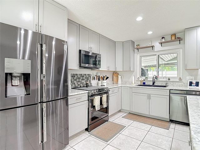 3729 SAND PEBBLE DRIVE, Valrico, FL 33596