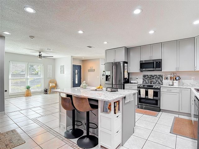 3729 SAND PEBBLE DRIVE, Valrico, FL 33596