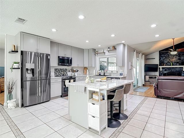 3729 SAND PEBBLE DRIVE, Valrico, FL 33596