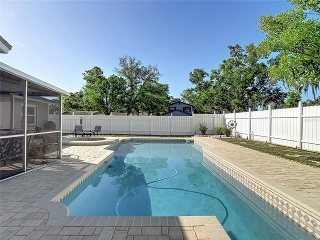 3729 SAND PEBBLE DRIVE, Valrico, FL 33596