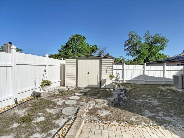 3729 SAND PEBBLE DRIVE, Valrico, FL 33596