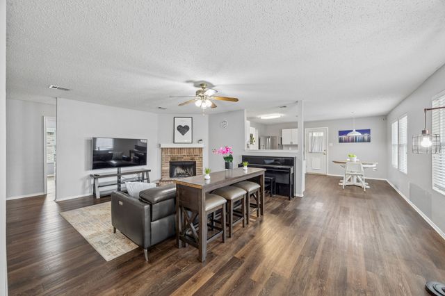 5441 Camarillo Drive, Fort Worth, TX 76244