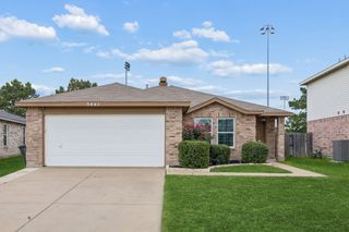5441 Camarillo Drive, Fort Worth, TX 76244