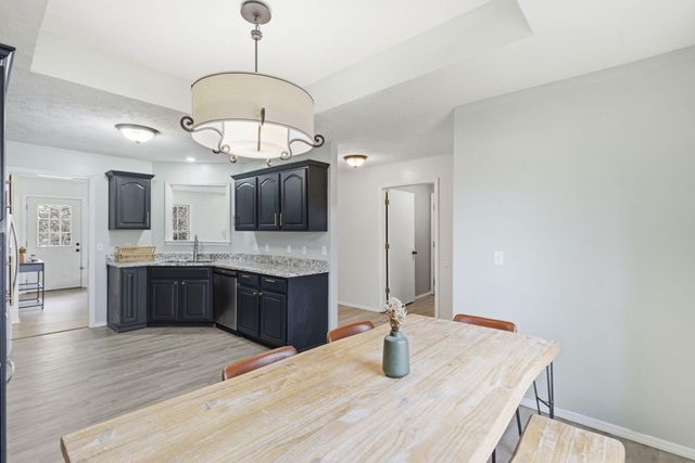 1135 W Broad Street, Republic, MO 65738