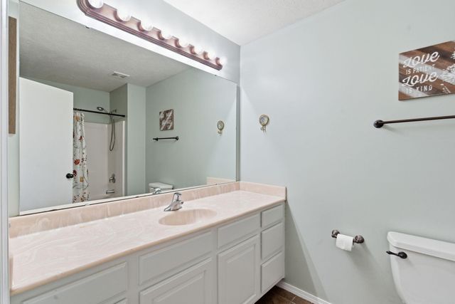 1135 W Broad Street, Republic, MO 65738