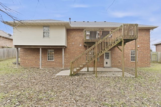 1135 W Broad Street, Republic, MO 65738