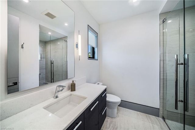 2201 Shad CT, Naples, FL 34102