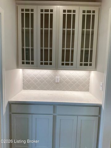 3612 Ringing Bell Ln, Louisville, KY 40245