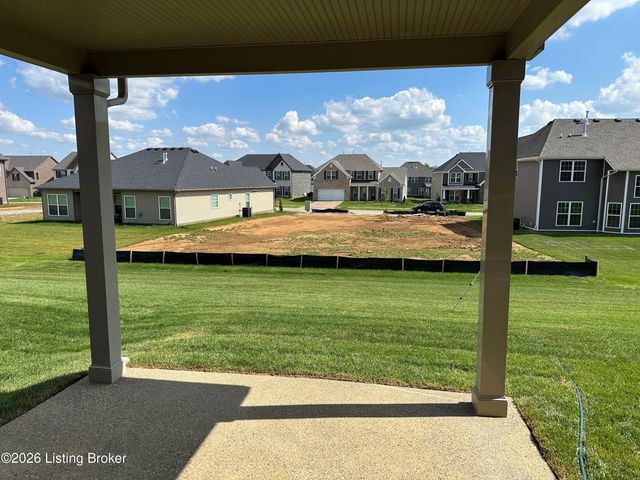 3612 Ringing Bell Ln, Louisville, KY 40245