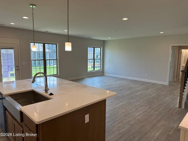 3612 Ringing Bell Ln, Louisville, KY 40245