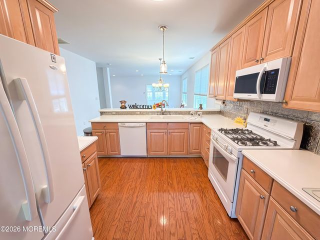 43 Banbury Lane, Jackson, NJ 08527