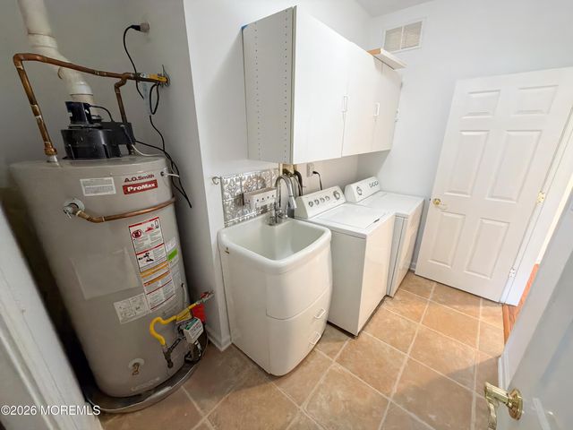 43 Banbury Lane, Jackson, NJ 08527