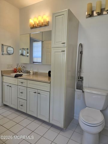 43 Banbury Lane, Jackson, NJ 08527