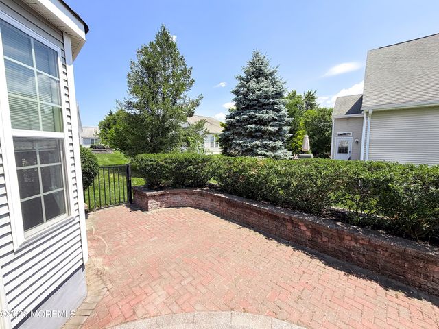 43 Banbury Lane, Jackson, NJ 08527