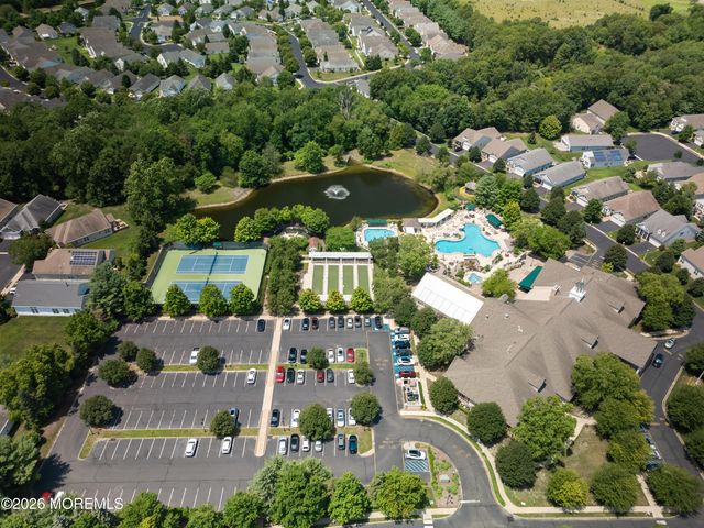 43 Banbury Lane, Jackson, NJ 08527