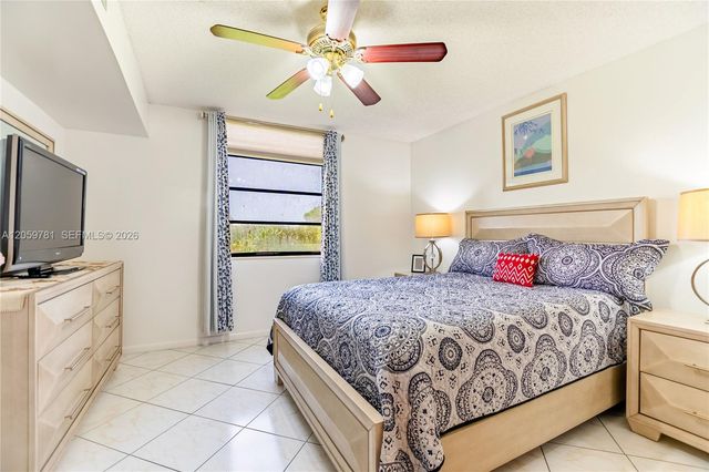 1508 S Whitehall 206 206, Davie, FL 33324