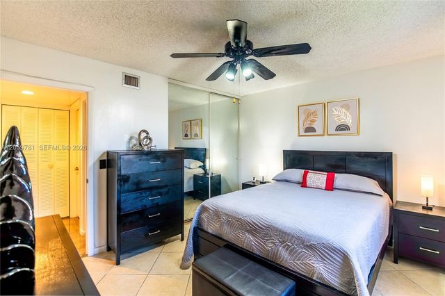 1508 S Whitehall 206 206, Davie, FL 33324