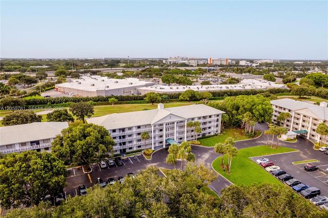 1508 S Whitehall 206 206, Davie, FL 33324