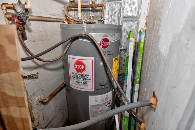 10223 N ARMENIA AVENUE, Tampa, FL 33612