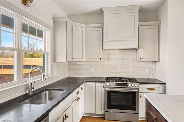 8020 NC Highway 65, Summerfield, NC 27358