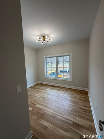 54 High Street, Wallingford, CT 06472