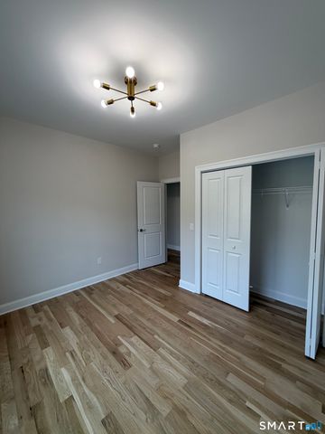 54 High Street, Wallingford, CT 06472