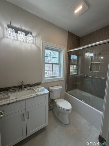 54 High Street, Wallingford, CT 06472