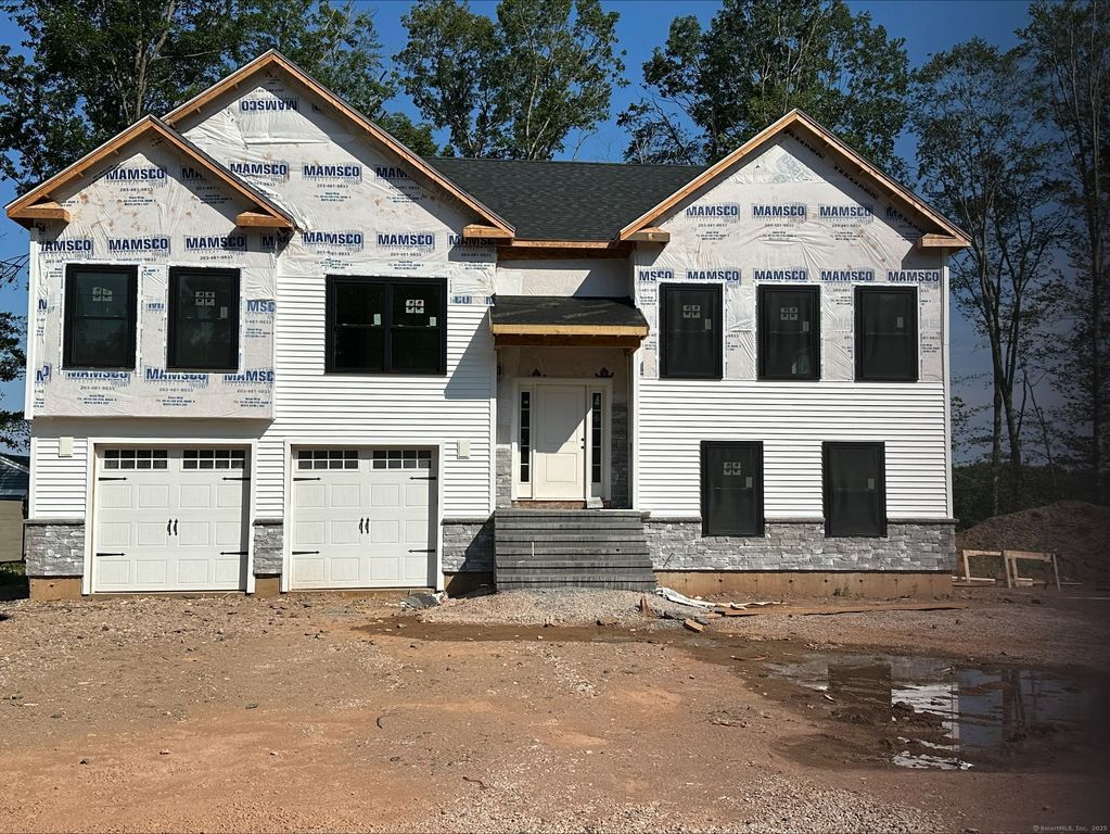 54 High Street, Wallingford, CT 06472