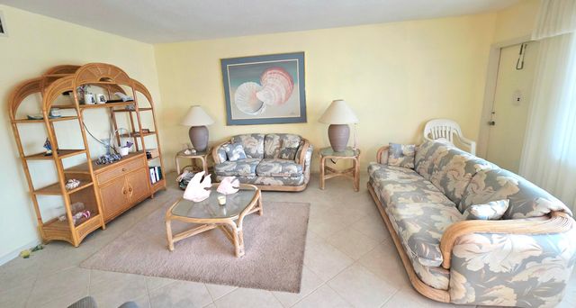 3200 NE 7th Court 202b, Pompano Beach, FL 33062