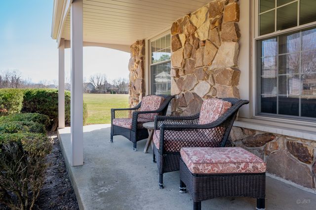 1123 Juniper Parkway, Libertyville, IL 60048