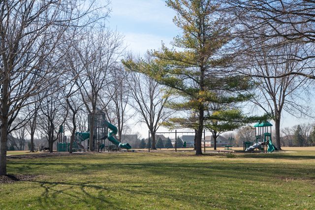 1123 Juniper Parkway, Libertyville, IL 60048