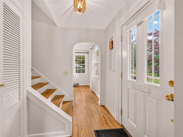 82 Clovercrest Drive, Brighton, NY 14618