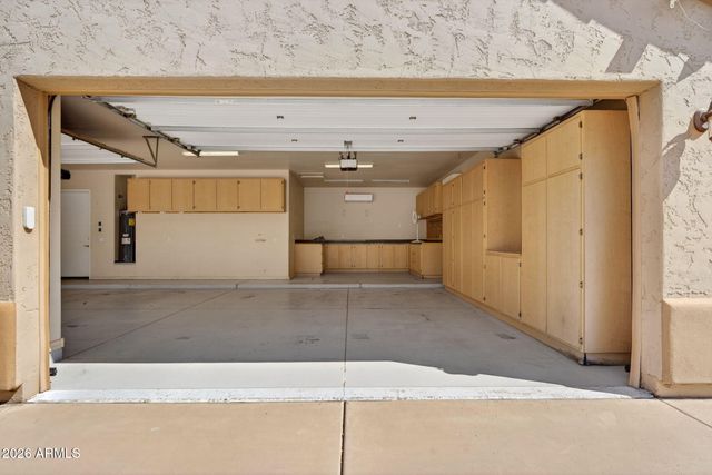 17836 E HAPPY Road E, Queen Creek, AZ 85142