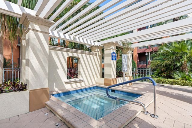 600 S Dixie Highway 621, West Palm Beach, FL 33401