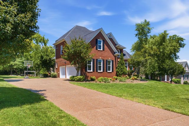 9236 Prestmoor Pl, Brentwood, TN 37027