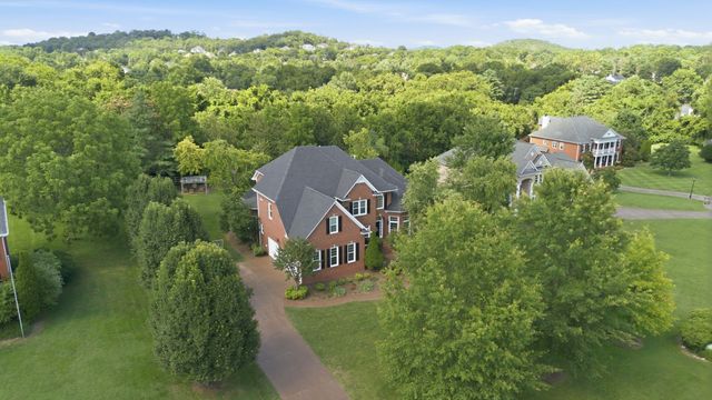 9236 Prestmoor Pl, Brentwood, TN 37027