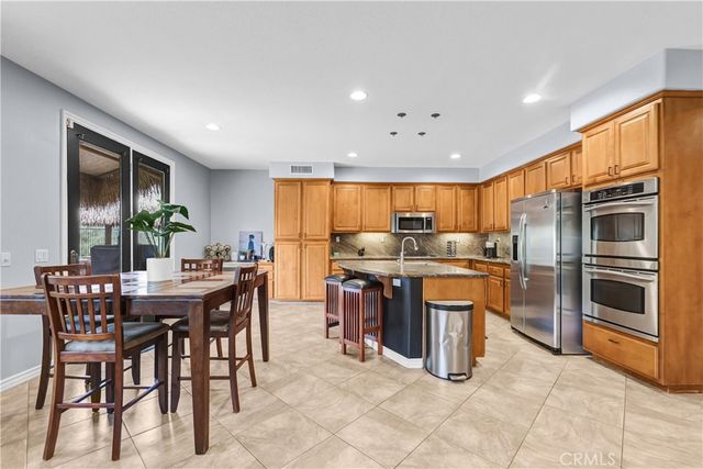 27126 Coral Bells Way, Murrieta, CA 92562