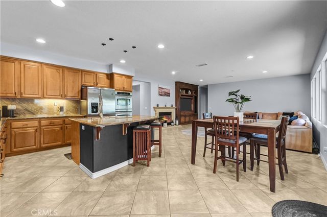 27126 Coral Bells Way, Murrieta, CA 92562