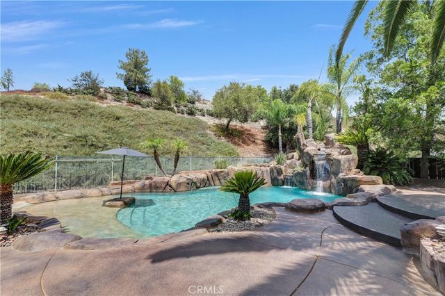27126 Coral Bells Way, Murrieta, CA 92562