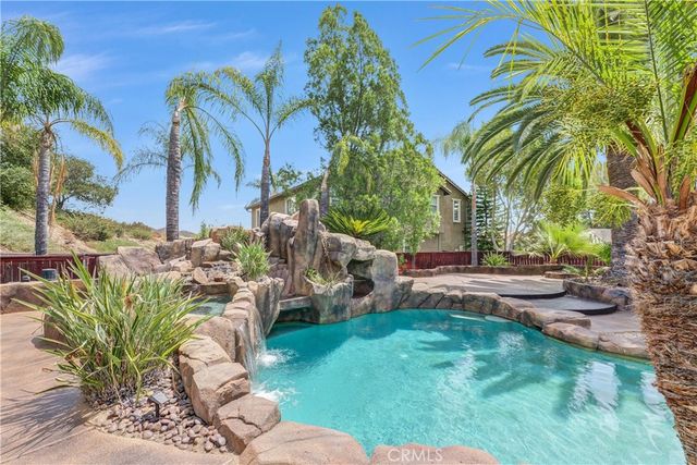 27126 Coral Bells Way, Murrieta, CA 92562