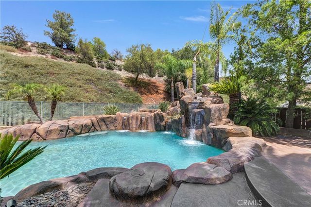 27126 Coral Bells Way, Murrieta, CA 92562