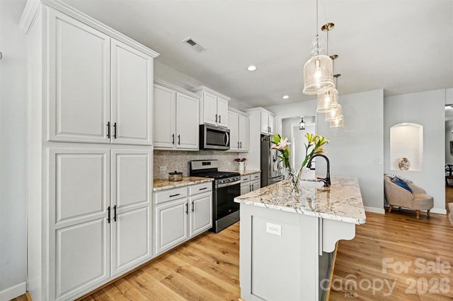 1205 Brooksland Place, Waxhaw, NC 28173