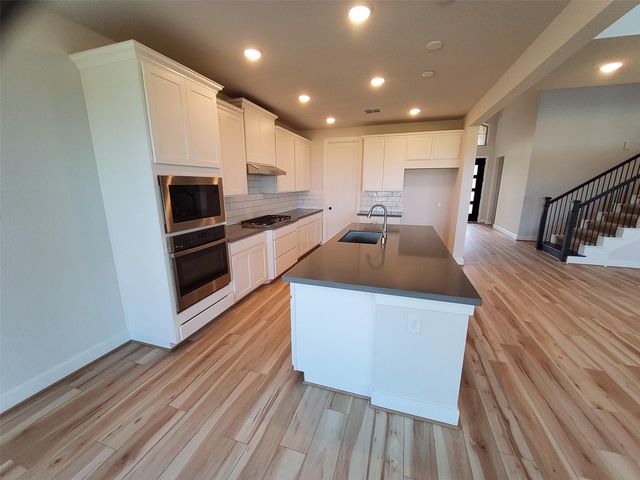 20814 Flat View Drive, Cypress, TX 77433