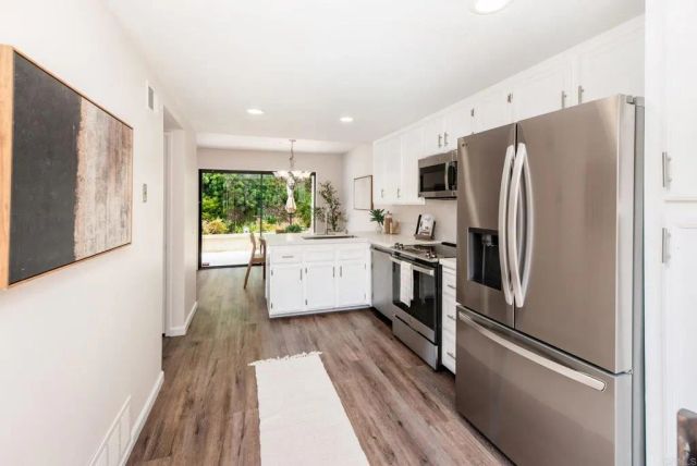 10487 Crosscreek, San Diego, CA 92131