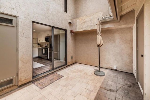 10487 Crosscreek, San Diego, CA 92131