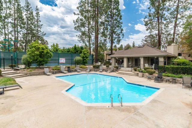 10487 Crosscreek, San Diego, CA 92131