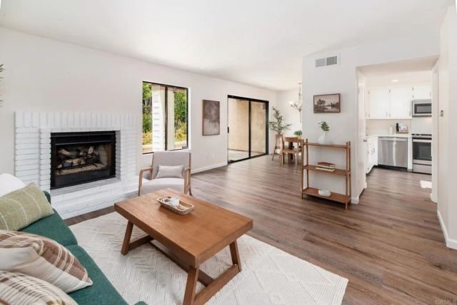 10487 Crosscreek, San Diego, CA 92131